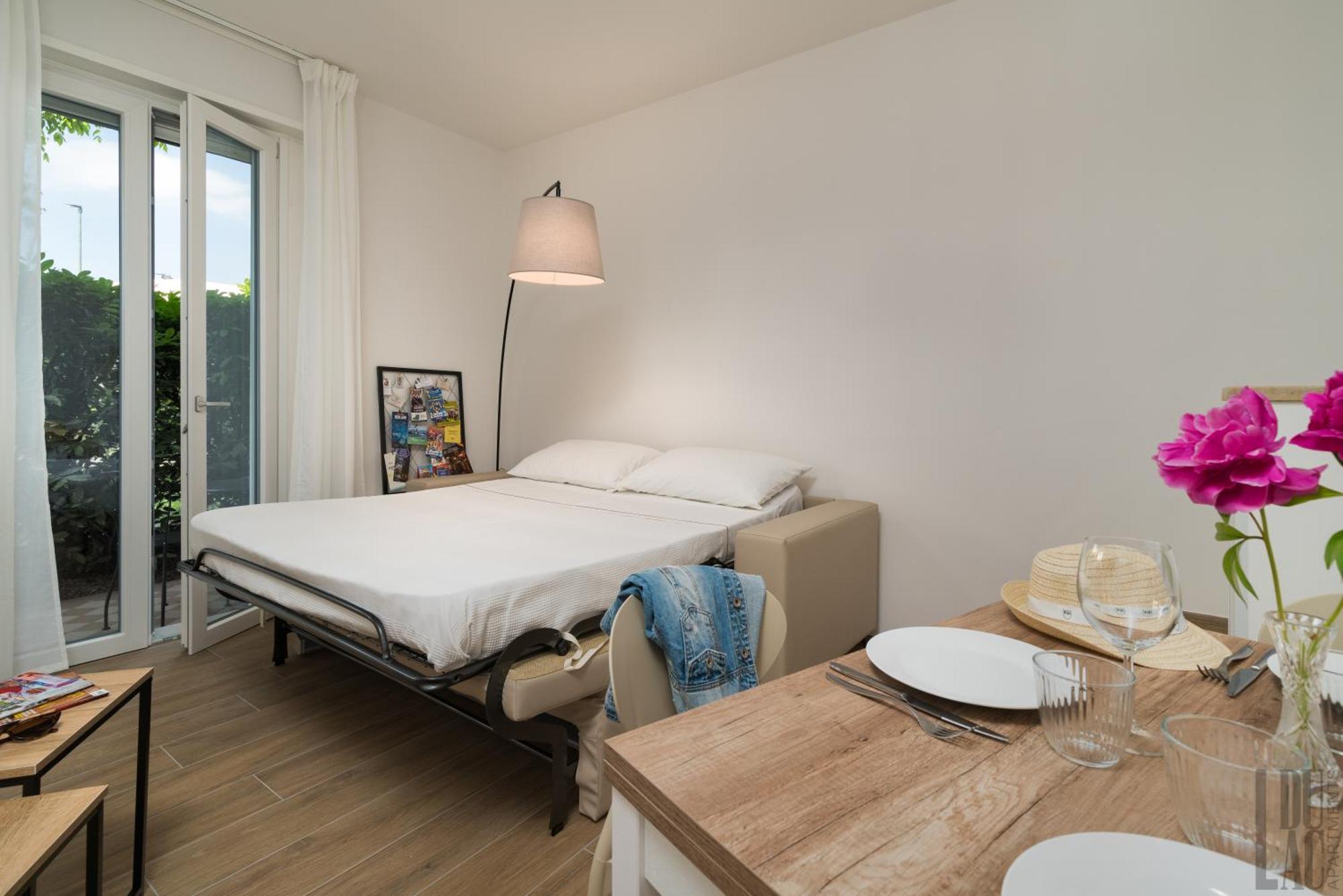 Belle Maison - Du Lac Apartments Sirmione Eksteriør billede
